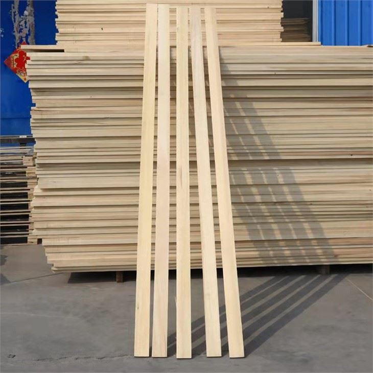 Hiasan Dalaman Kayu Lembut