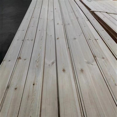 Panel Dinding Pine Pepejal